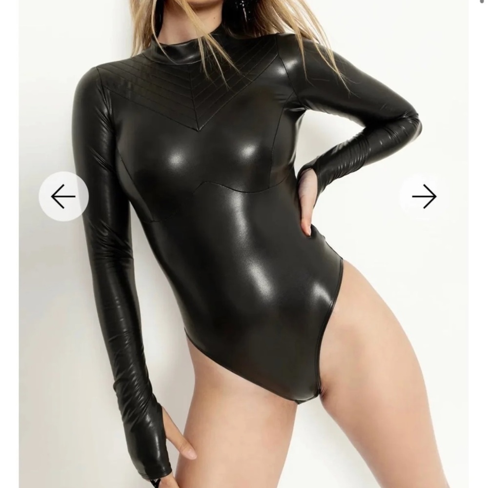 THE PROTAGONIST BODYSUIT SIZE M NWT BLACKMILK BLACK  ALL SALES FINAL